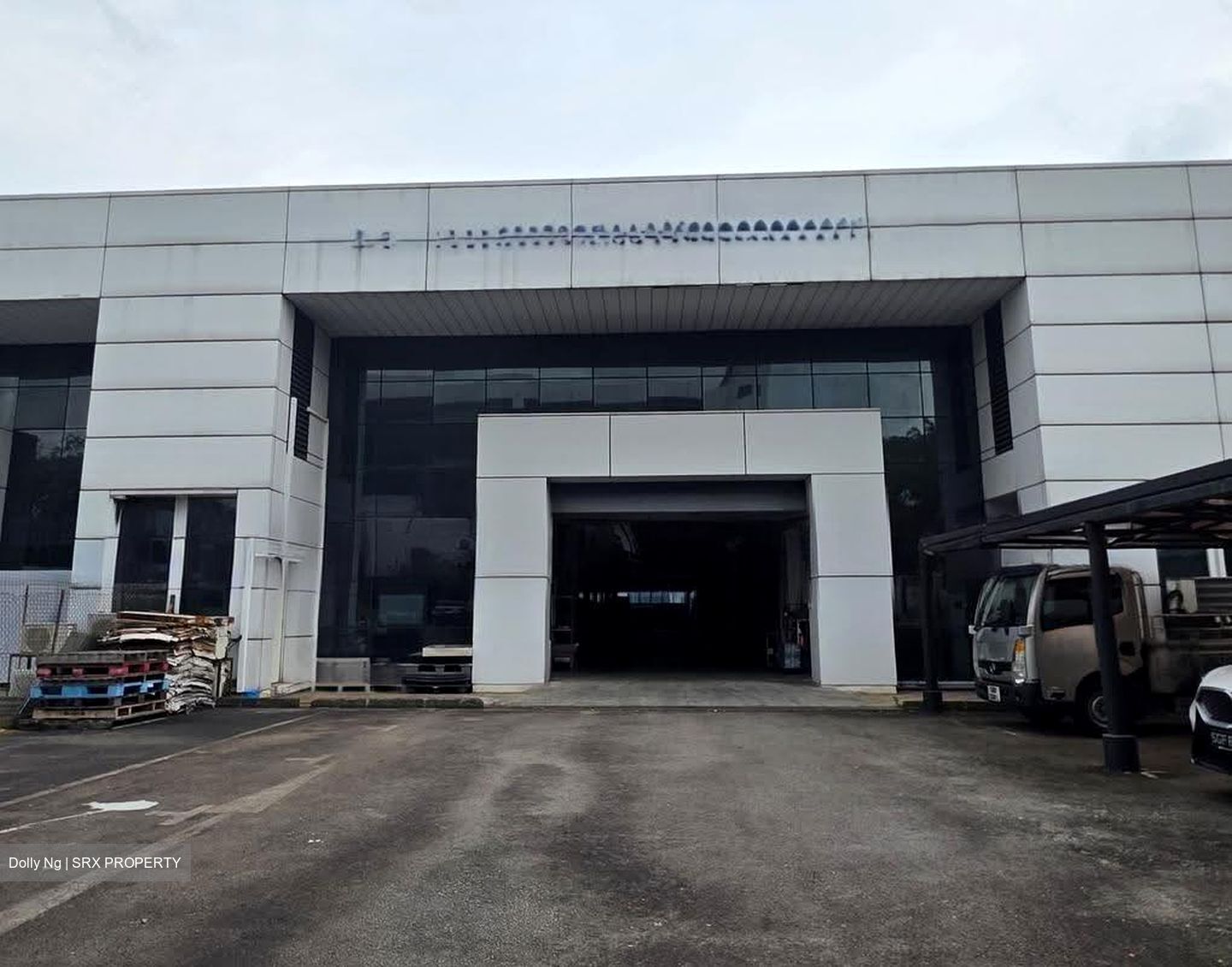 Gul Lane (D22), Factory #633707331